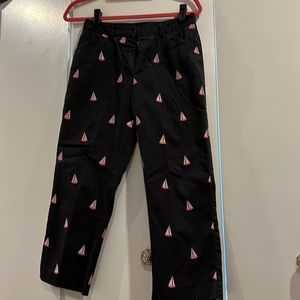 Vintage Lilly Pulitzer black with pink sailboats size 2 capris